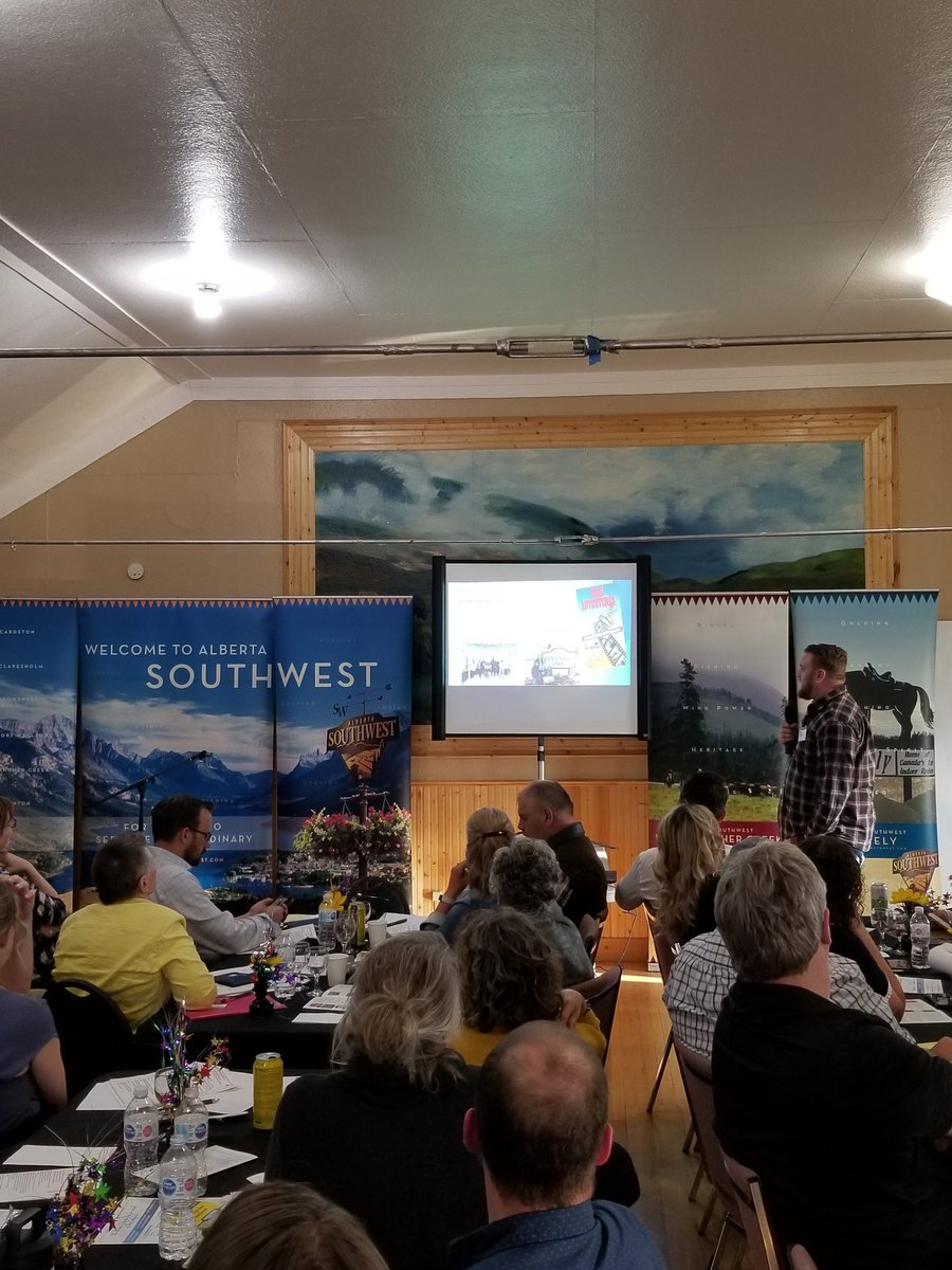 @AlbertaSouthWest AGM had a great turnout, food &amp; speakers @heritageacresmuseum. Excellent info presented by <a href="/KeepABRolling/">Keep Alberta Rolling 🎥✨</a> on how municipalities can support the film industry. Look for the new film friendly website. #econdev
