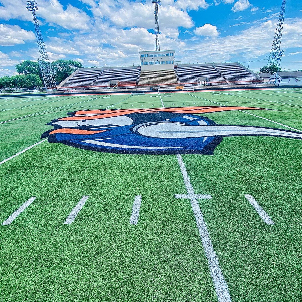HouGirlsFlag's tweet photo. Had a great visit to @midlandu great things are happening on this campus.  

Had the opportunity to talk to Coach Jones about his @midlandu_wflag program and faculty about what makes Midland unique. it’s definitely their D.R.I.V.E program in their academics. 

#CampusTours https://t.co/Dg5vP7qWSR