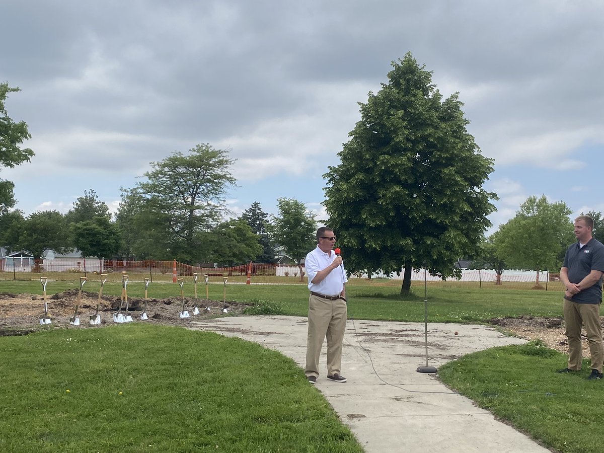 63bigcal's tweet photo. Fantastic event today for the groundbreaking of the @RallyCap_Sports Playground at Carter Park in BG. In conjunction with the @cityofbg and https://t.co/SxXnbeLGkv - this Inclusive Playground is geared for kids of ALL abilities to enjoy. #LeadershipMatters https://t.co/yTiziHyLW0