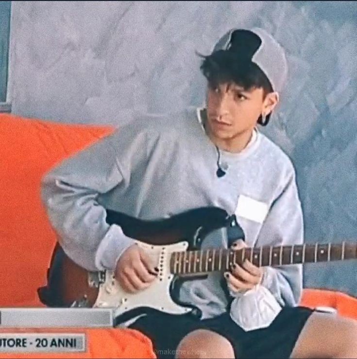 _Always11's tweet photo. Da qui ad ora sembra passato un giorno come anni 🥺 @StrangisLuigi io non ci credo ancora che tra poco esce il primo ep e domani lo avrò tra le mani 💛
#strangis #luigistrangis #streamstrangis #Amici21 #luigi https://t.co/9Zi7Li8tzI