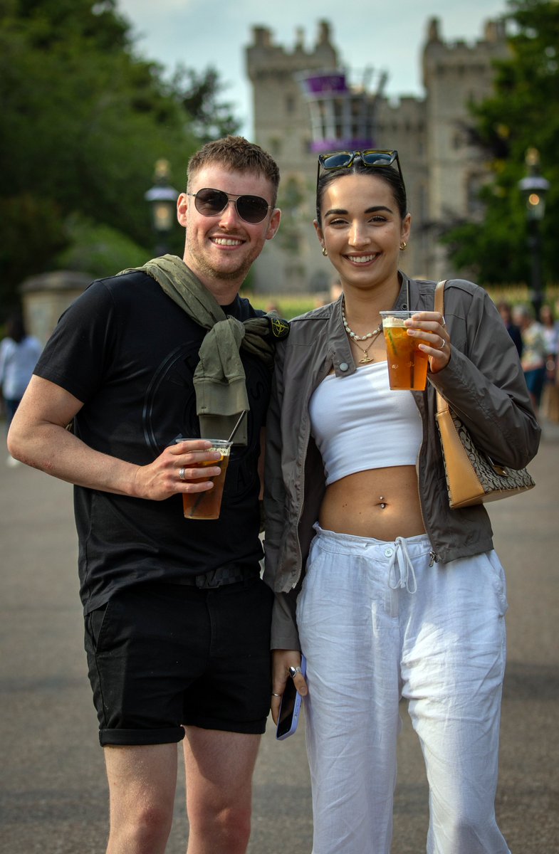I hope this couple at the beacon lighting in Windsor get to see these photos. #Windsor #Beacon #PlatinumJubilee #BeaconLighting #WindsorCastle #TheLongWalk