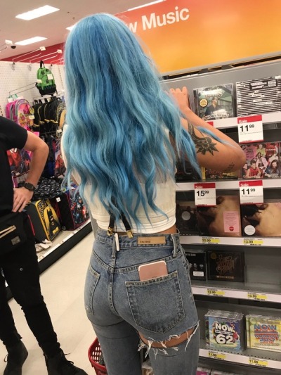 stillgotmadtime's tweet photo. y'all remember when halsey went to target after the release of hfk and bought albums for everyone? 🥹 https://t.co/YodqmyffFN