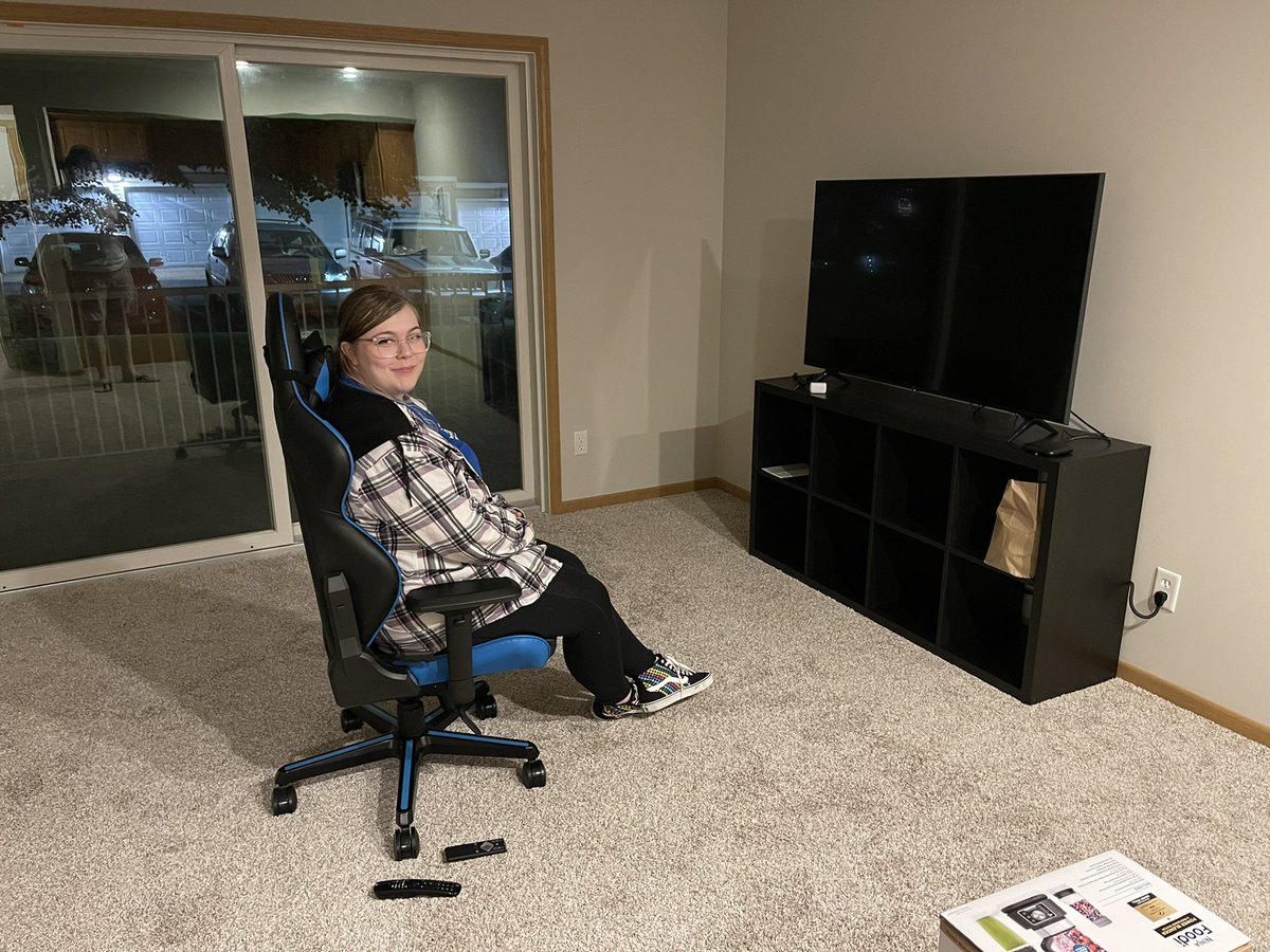 TheMercenaree tweet media