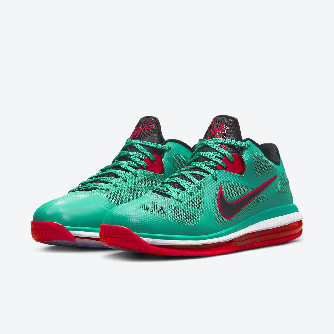 nicekicks's tweet photo. LeBron 9 Low “Reverse Liverpool” 🚩 https://t.co/B0S637MKS8