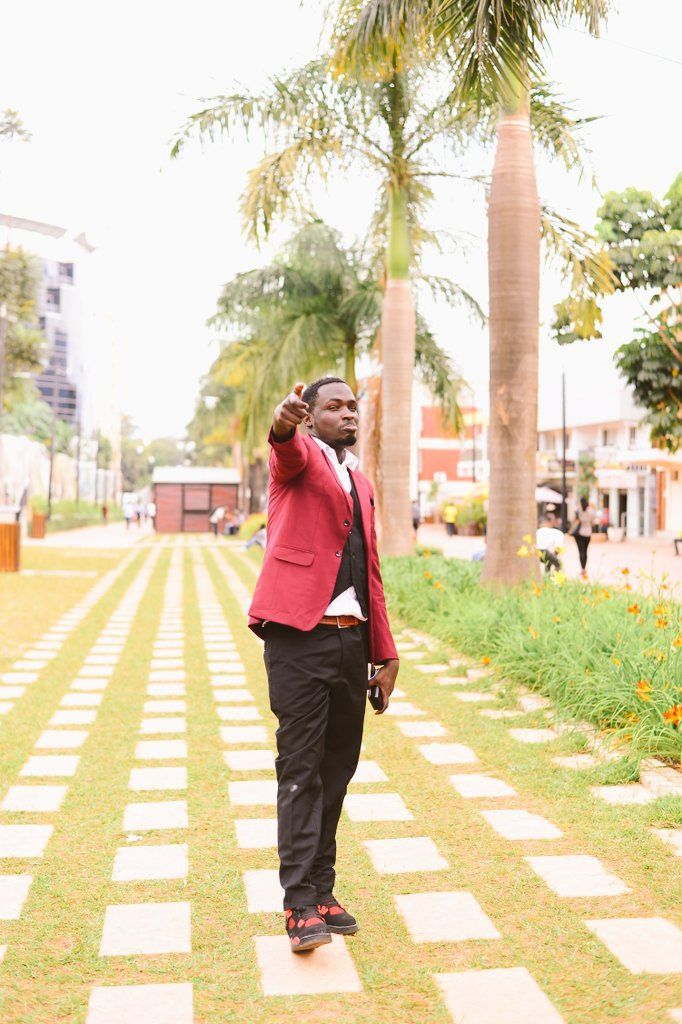 Mwadena003's tweet image. 📢 #EastAfricaTour Part 2(Rwanda); Exploring different possibilities in the Agricultural, Technological, &amp;amp; Tourism Sector 4 #CollaborativeApproach 🙌

Well, after we inspired students to take action on #climatechange, address the media on the effects of climate change at...

 1/8
