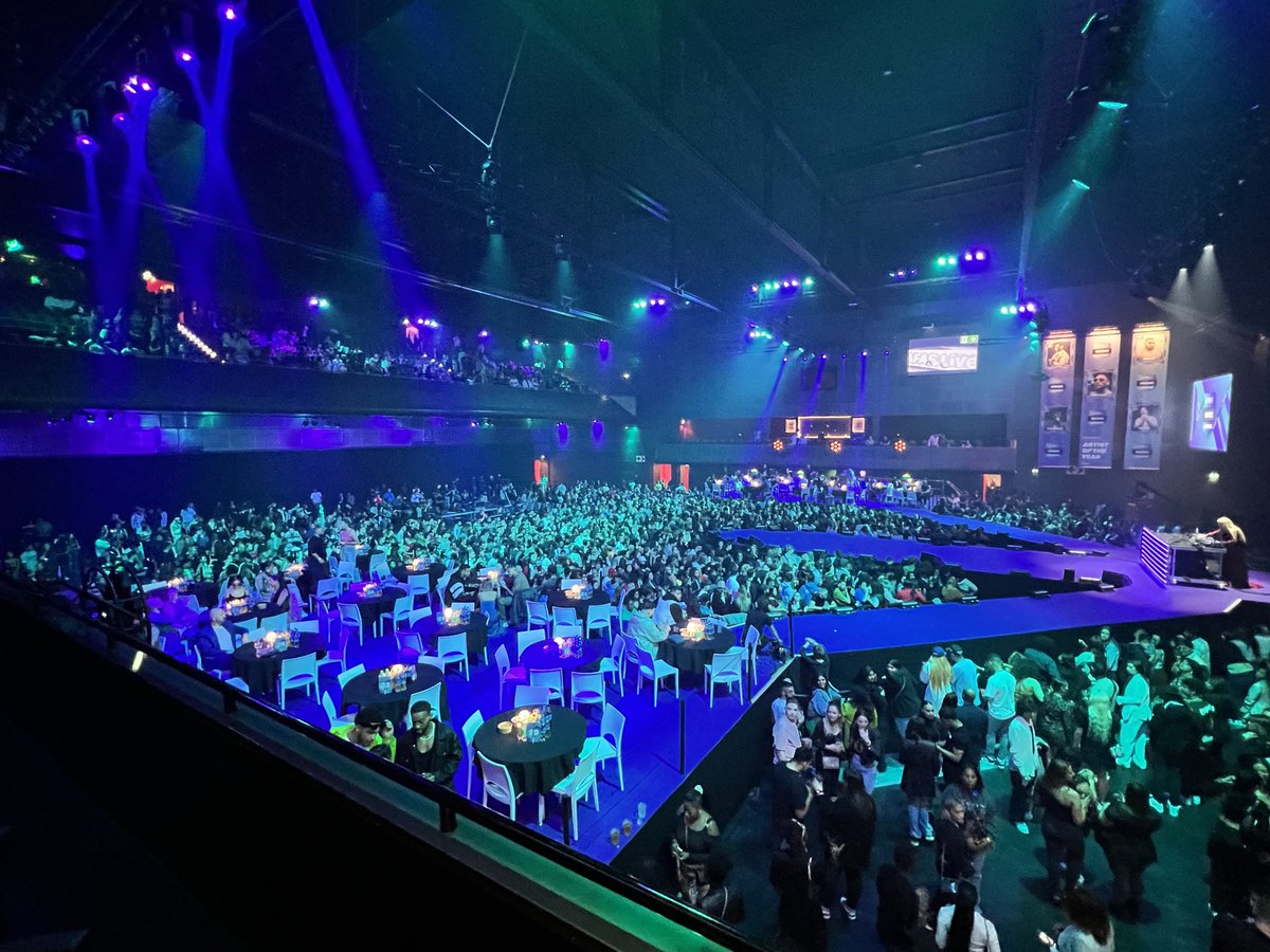 N1els's tweet photo. Beste FunX Music Awards ooit!! Super trots op iedereen. 🙏 #FMA22 #FunX https://t.co/JAJND32aXE