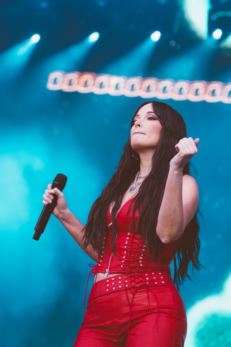 Dear @kaceymusgraves, you give us butterflies 🦋🤠 

📸: <a href="/Sergio_Alberth/">SergioAlbert</a>