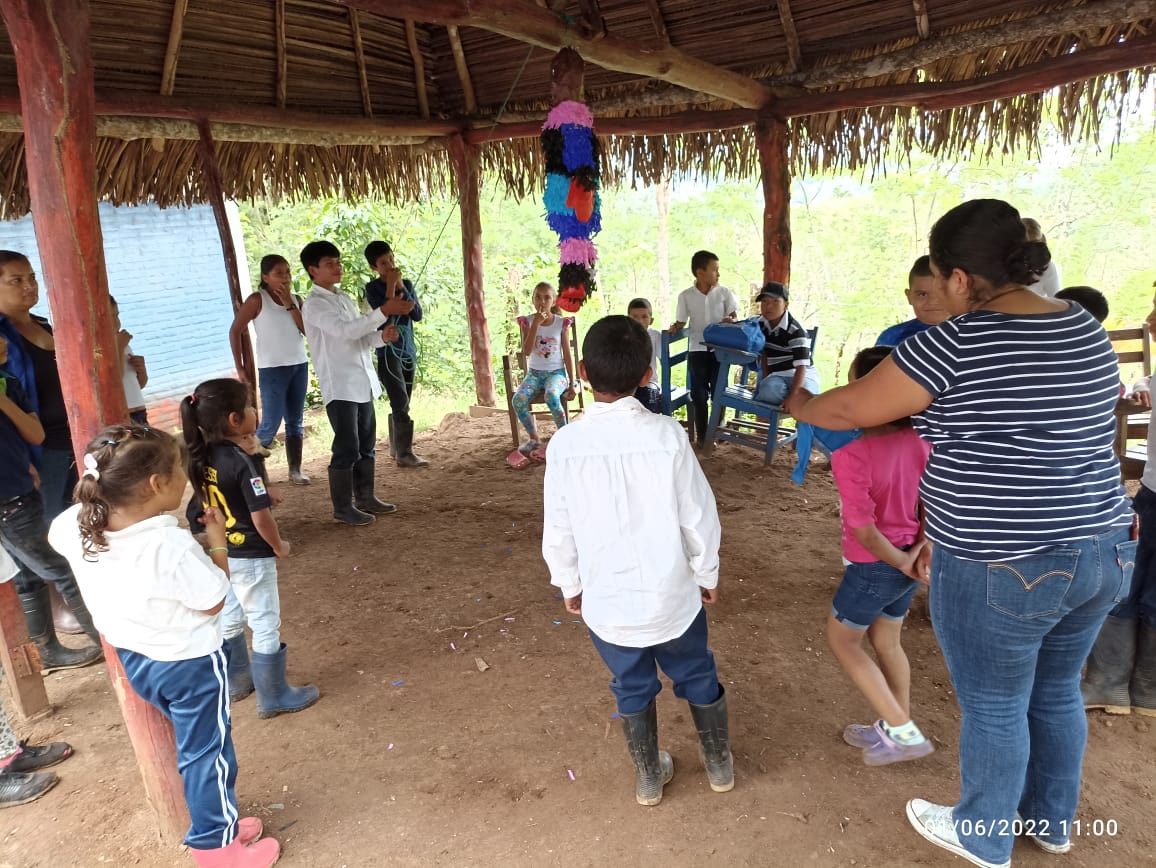 #FuerzaDeVictorias4319
#Nicaragua
#MinedCamoapa2022
Ministerio de Educación Camoapa celebra el día de la niña y el niño con actividades recreativas.