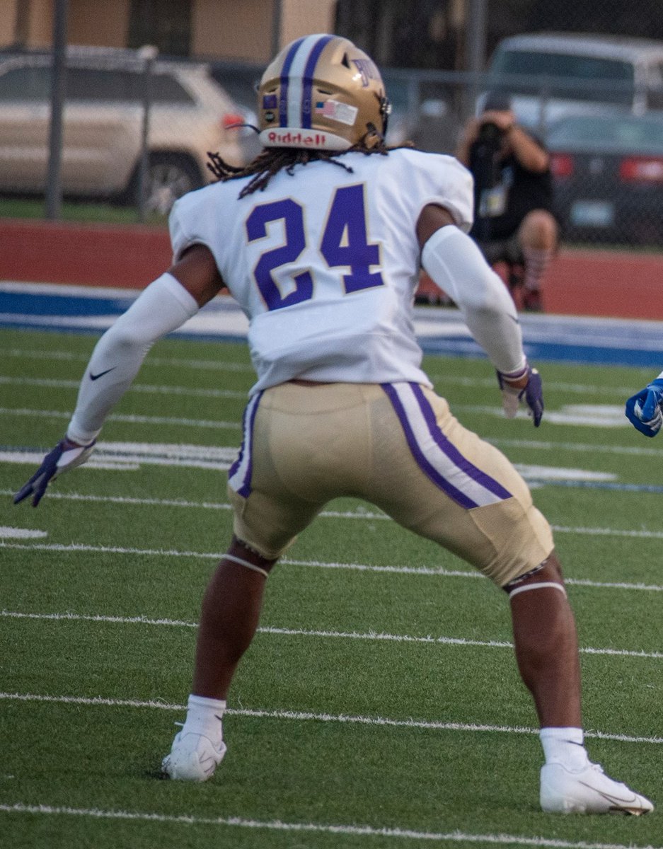 Kendre Stiger <a href="/nickendre/">kendre stiger</a> @ Butler JuCo <a href="/ButlerGrizzlyFB/">BUCO Football</a> picks up <a href="/UIWFootball/">UIW Football</a> Offer <a href="/CoachBVignery/">Brice Vignery</a> <a href="/ButlerGrizzlies/">Butler Grizzlies</a>