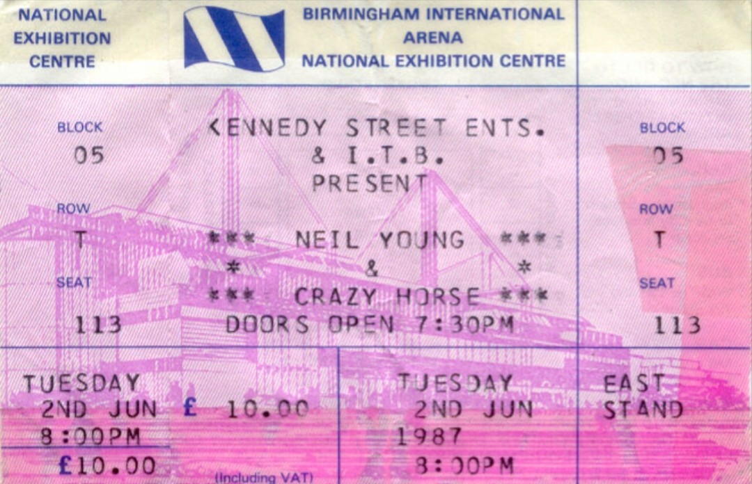Vaasetter's tweet photo. 35 years ago tonight ~ the 19 year old me went from Devon to the NEC for my very first Neil Young gig, with Crazy Horse, on their 1987 Euro tour. I'd been hooked on @NeilYoungNYA for 4 years prior to this show. Nothing's changed ~ I'm still hooked on the Horse ☮️🕊️
#muddytrack https://t.co/OxfjwxJhtG