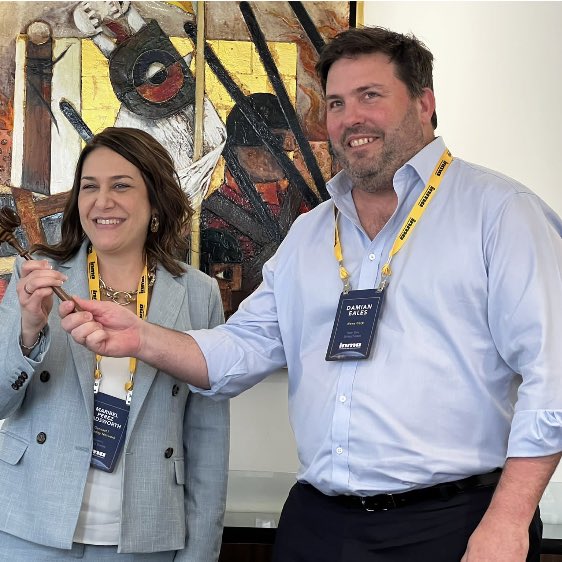 Extremely cool <a href="/mwadsworth/">Maribel Pérez Wadsworth</a> takes over as President of News at @Gannett and also as the chair of <a href="/INMAorg/">INMA</a>, succeeding Damian Eales <a href="/newscorp/">News Corp</a>, this week. Congrats to all of us on the INMA board!