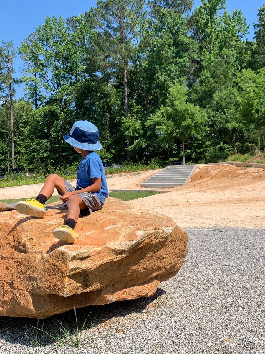 BreeOlee's tweet photo. Touching grass, momming hard. I have a deep love for the way kids dress themselves. 

Today’s LOOK featuring a @NotYourBroNFT bucket hat. 👀 https://t.co/GulJwo7Sw1