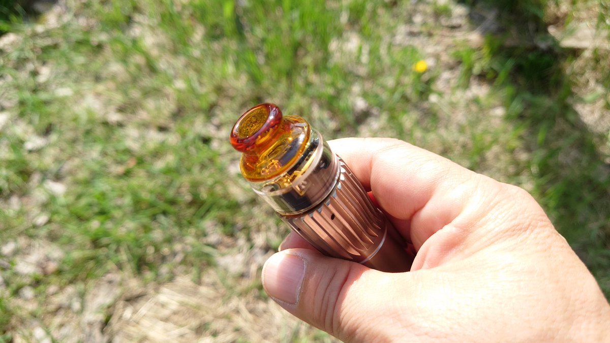 CebrjowHwScHCkj's tweet photo. 皆さんおはよっチェ😆👍今日も宜しくご安全に🙇💦 #compLyfe Hack Saw 21700 Raw Ti + #ASGARDmini RDA + #TrinityGlass Spectrum glass caps 😋 👍 #VAPE #vape好きな人と繋がりたい #VAPE好きと繋がりたい #VAPE初心者 #swampvape #VaperzCloud https://t.co/FVzhsuWbzD