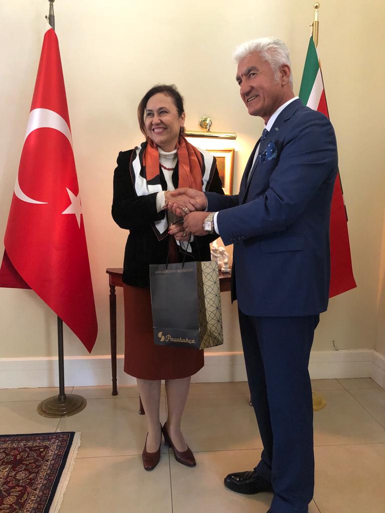 TC_PretoryaBE's tweet photo. Batı Akdeniz  İhracatçılar Birliği'nin ziyareti için çok teşekkür ediyoruz. https://t.co/lKgNKQtOhN