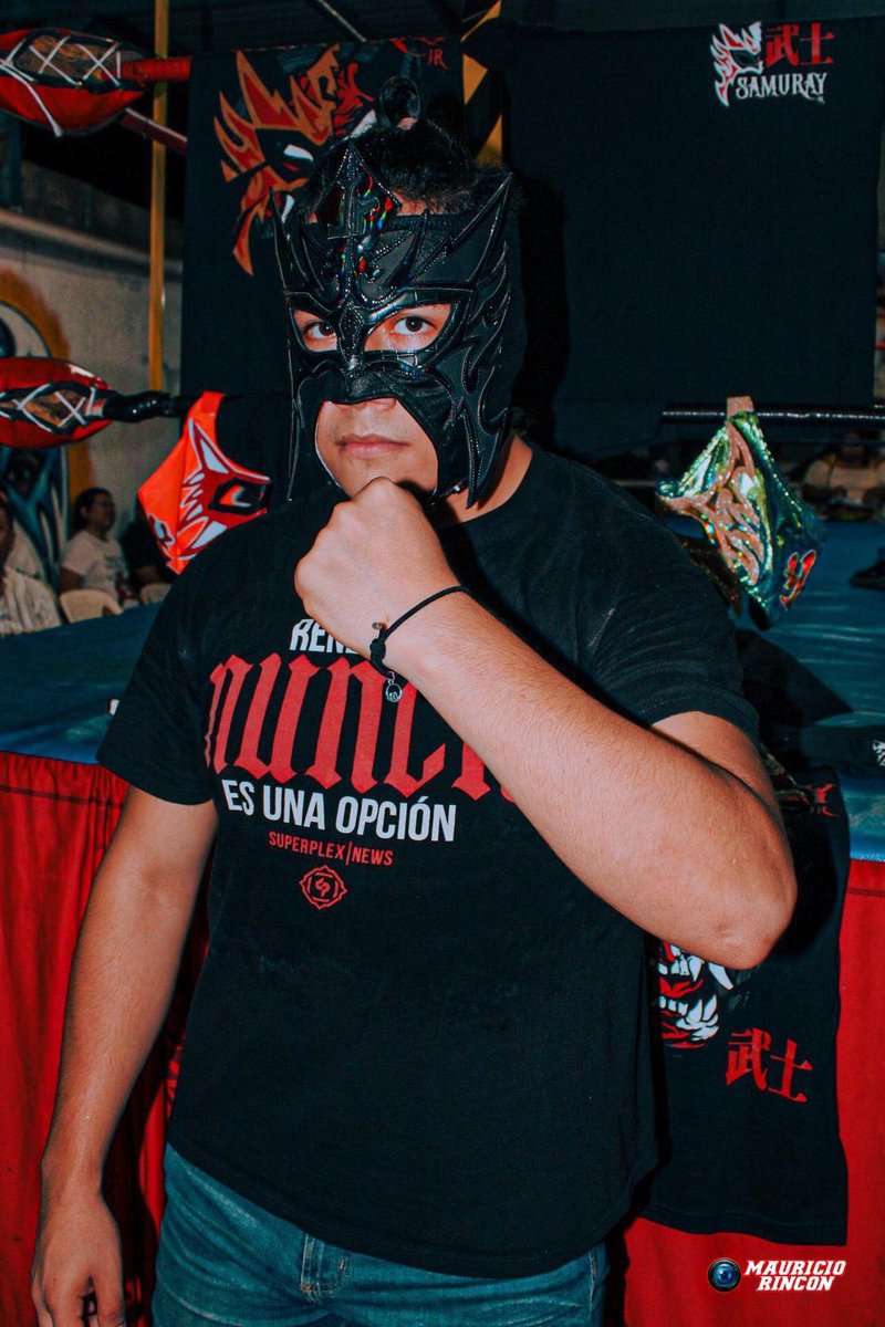 SuperplexN's tweet photo. Rendirse nunca es una opción…

#samurayjr #rendirsenuncaesunaopción #superplexbrand #superplexmerch #wrestlingmerch https://t.co/hlZzp4fLKA