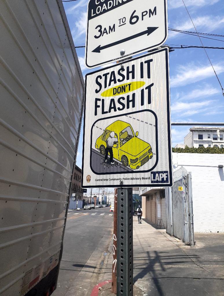 You may see reminders all over Central Division to “Stash it Don’t Flash it”.  Let’s work together to reduce car break-ins. If you’d like a sign to be posted on your building please reach out to us and we can get it to you! #CrimePrevention #centraldivision