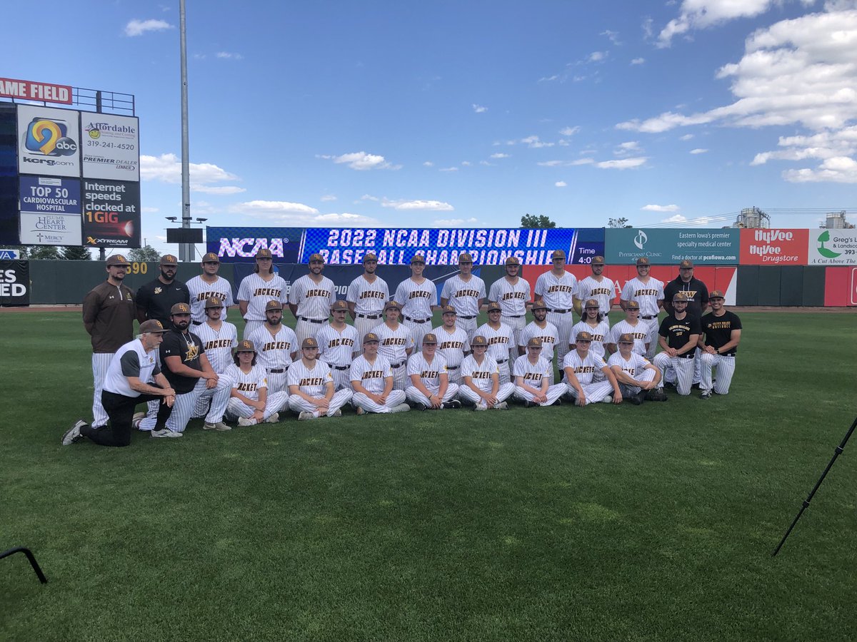 jsnellbwfb's tweet photo. Let’s Go Jackets!! NCAA Division III World Series!!  Doesn’t get any better than this! #BWGrit
⁦@bwathletics⁩ ⁦@BWUBaseball⁩ ⁦@BHarrisonBW⁩ ⁦@BWAthleticsAD⁩ https://t.co/kGBd2BB3Xh