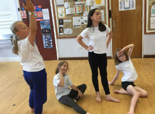 ADMAT_SSCA's tweet photo. We've been so fortunate today to have Sally @sallycscape teaching each group a dance based on the Platinum Jubilee; using circles to compose duets around crowns, hats and orbs. We used unison, cannon and group movements in our dance to build up to our performances to each other. https://t.co/auPO2YpyLk