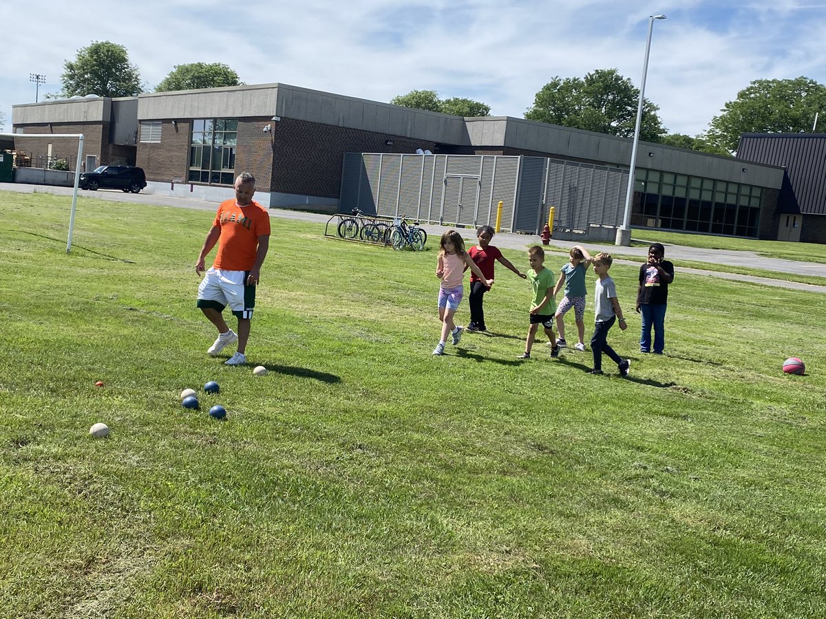 Rhianna Benz tweet media