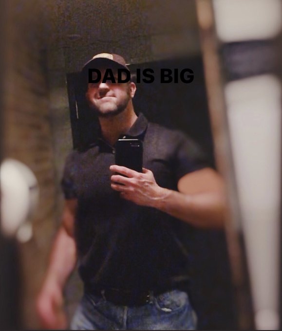 Just found this old pic of me (2017) in that once every ten years shaved beard event https://t.co/cB