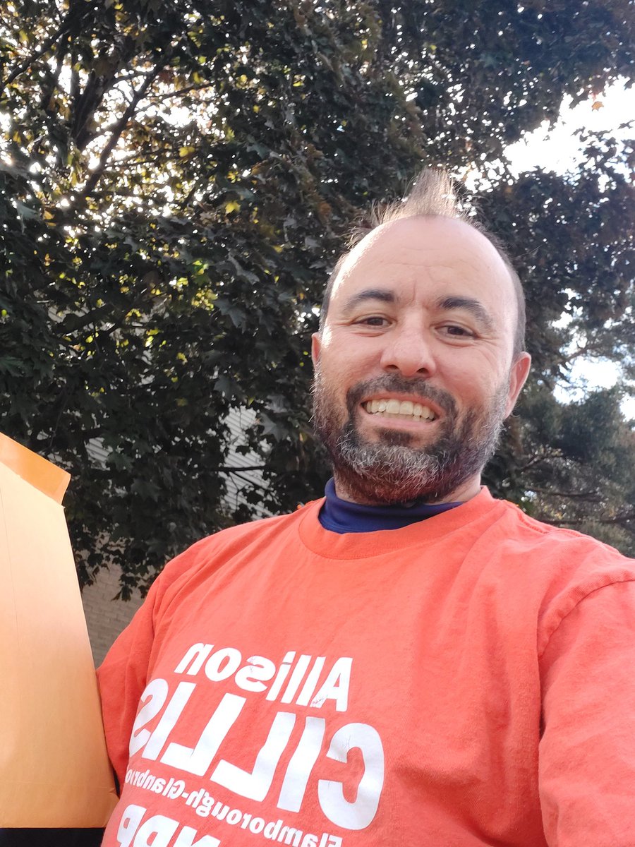 I am out reminding folks to get out and VOTE for Allison Cillis! 

#FlamGlan #HamOnt #OntarioVotes