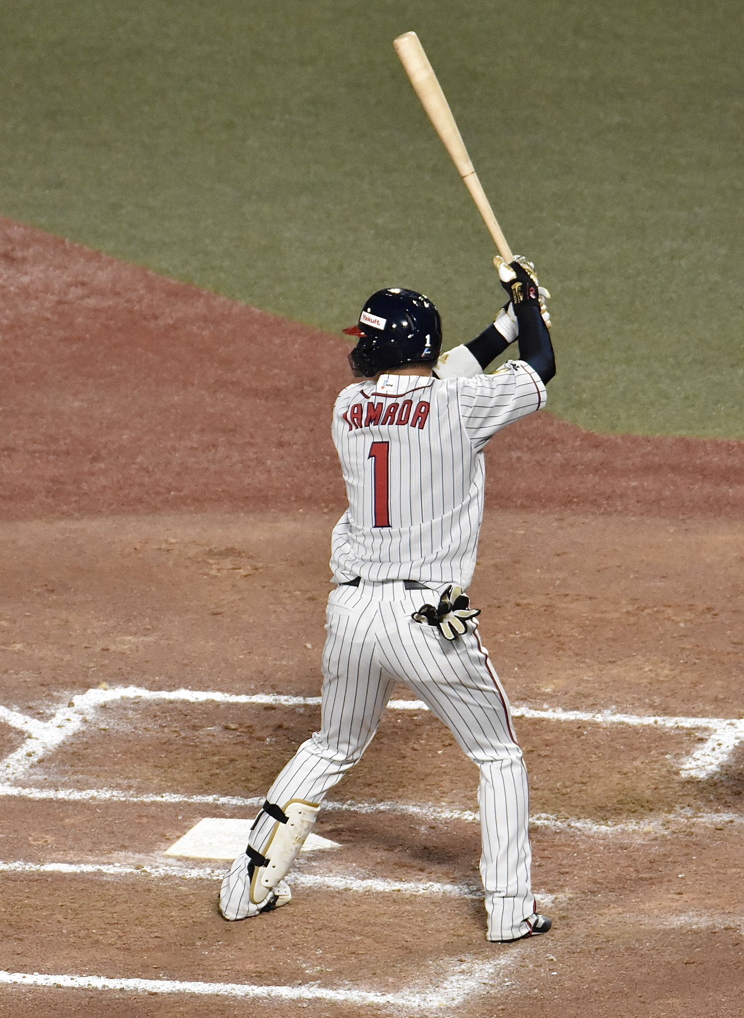 تويتر くぼたゆき على تويتر 後ろ姿もカッコいい 山田哲人 野球