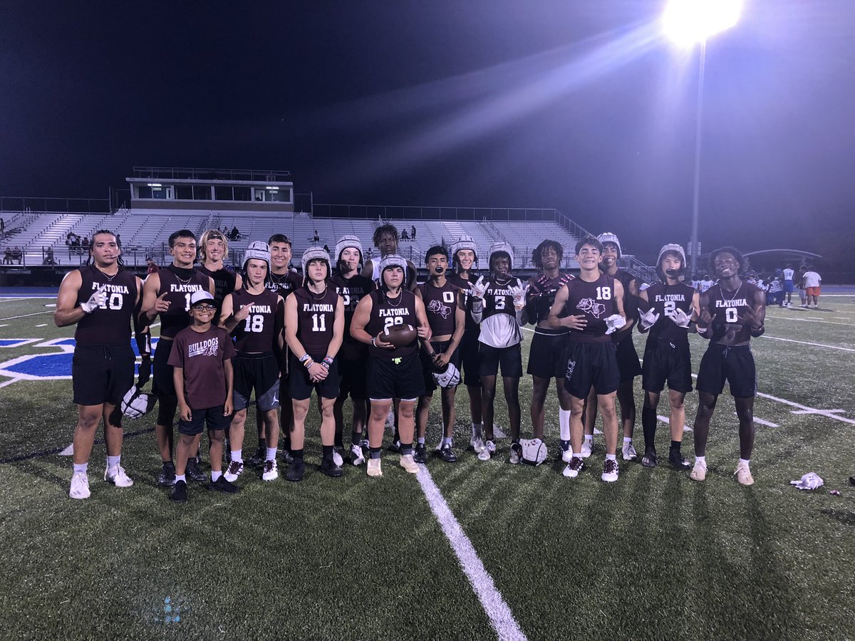 flatoniadogs's tweet image. Dogs qualify for state tournament by going 4-0 at Rice SQT.  The Dogs defeated Corrigan Camden,, Tidehaven, Brazos and Rice.  #letsgodogs