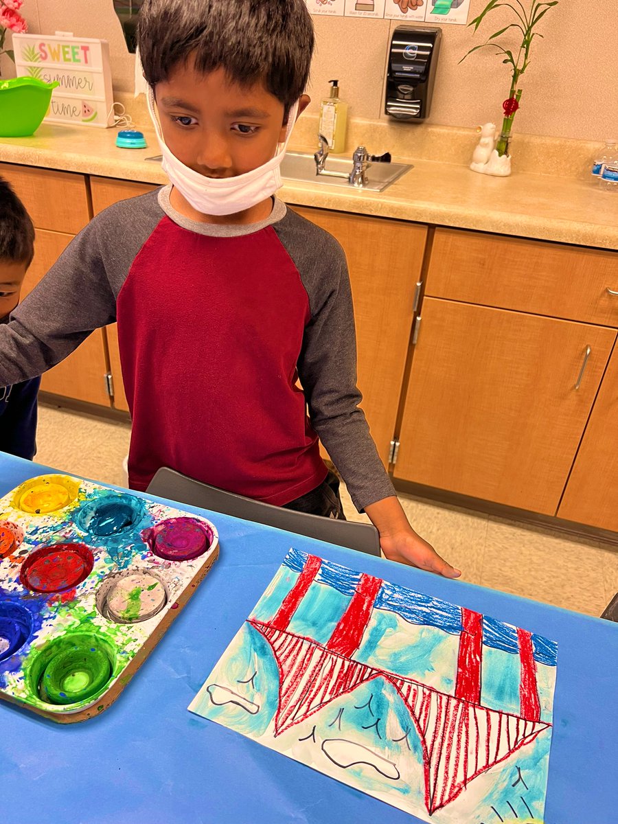 mschinn103's tweet photo. Art Day! 🎨🖌 So impressed with what my kiddos drew and painted on their own! 🥰 https://t.co/zZyg6BEjOY