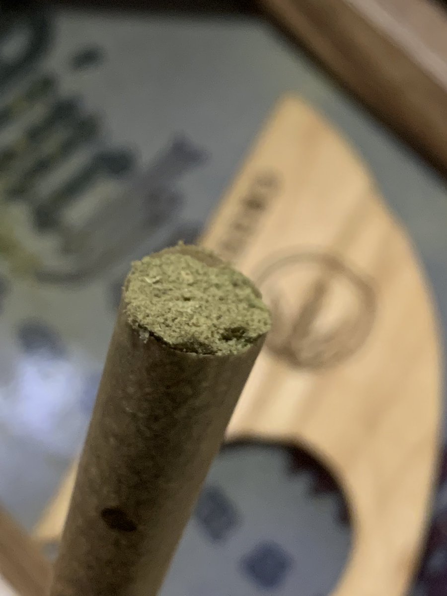 Cannabis_Cane's tweet photo. :)))) https://t.co/Dvw6yxBq7W