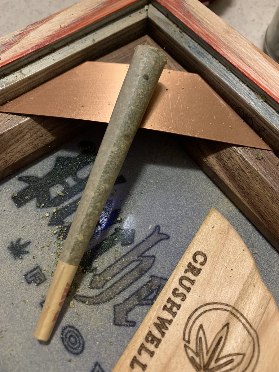 Cannabis_Cane's tweet photo. :)))) https://t.co/Dvw6yxBq7W