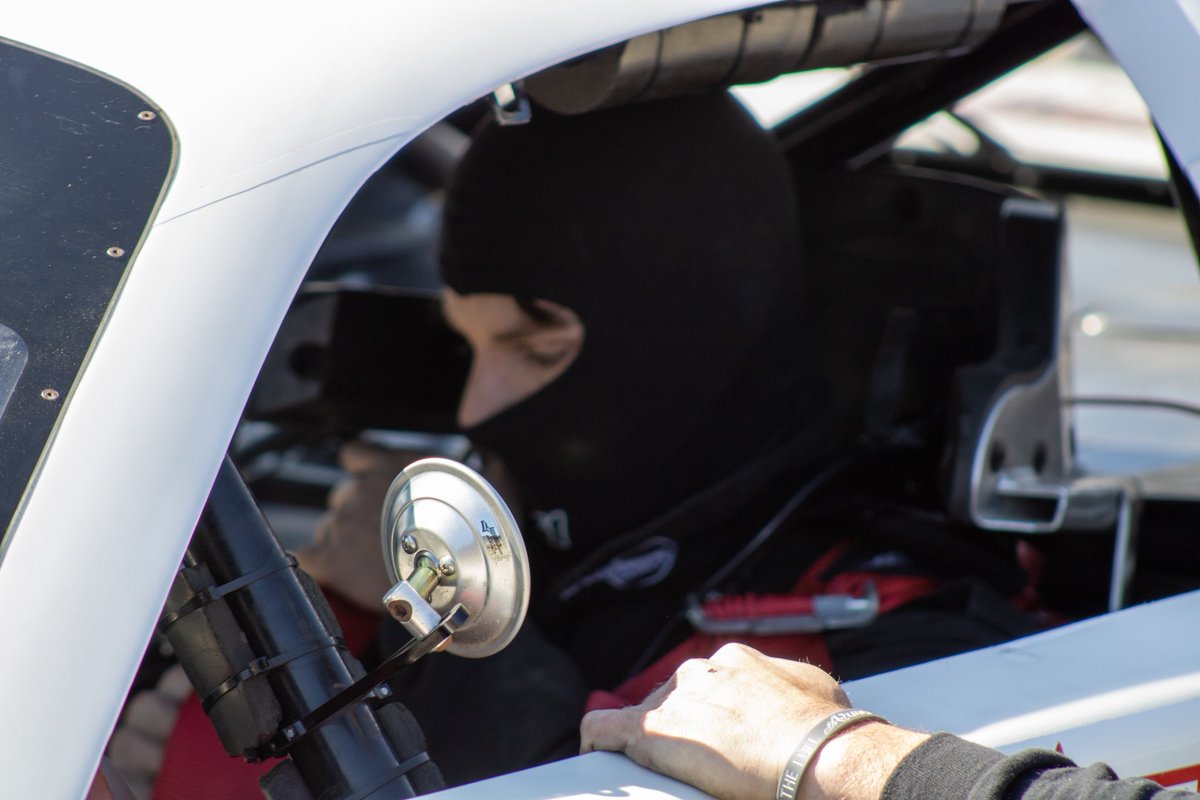 austinwalters55's tweet photo. ✌🏼 chances at a 🏁 
📆 June 3rd
📍@KpSpeedway 
⏰ 8 PM https://t.co/ozGPyV5l6W