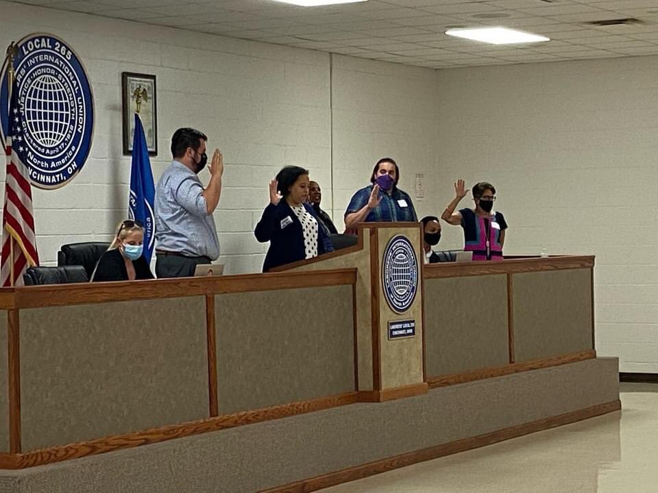 Big energy tonight at the Hamilton County Democratic Party Central Committee meeting! ⚡️ Congrats to the officers and precinct exes who were sworn into office. You serve our community well. #ourjudgesmatter