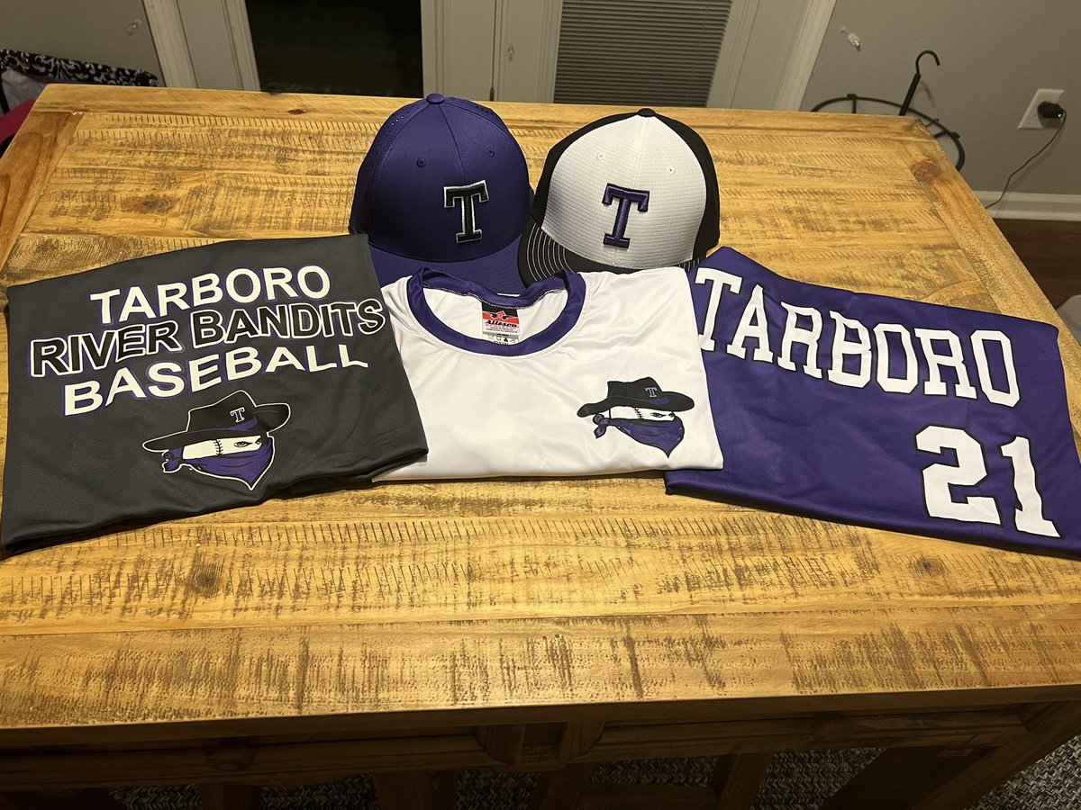 NickBruno_05's tweet photo. Picked up my gear.  Ready to keep working…@TarRiverBandits @UNCAvlBaseball https://t.co/s1JvvNxMSD