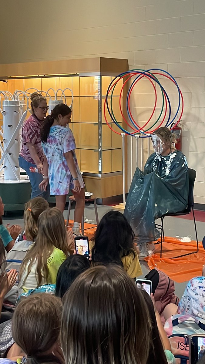 Megan Ballinger tweet media