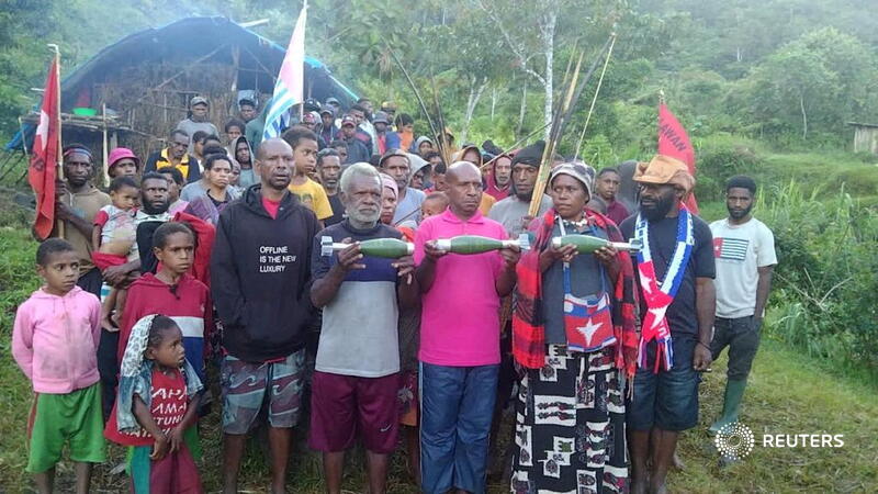 NederlandsNew's tweet photo. null Mortar shells from Serbia bought for Indonesia's spy agency last year were used in attacks on eight villages in Papua, according to a report from an arms monitoring group https://t.co/2kBfxtp3o0 https://t.co/z5QAy0TB6K https://t.co/zq38qQfLY0