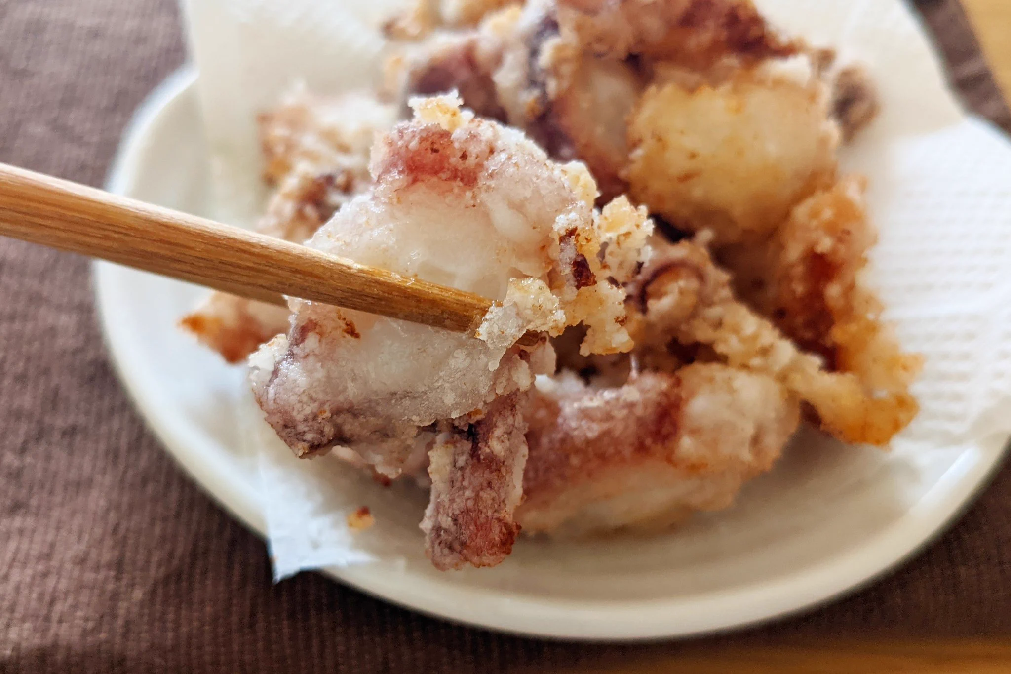 お家で居酒屋メニューが楽しめる。タコの塩唐揚げ。