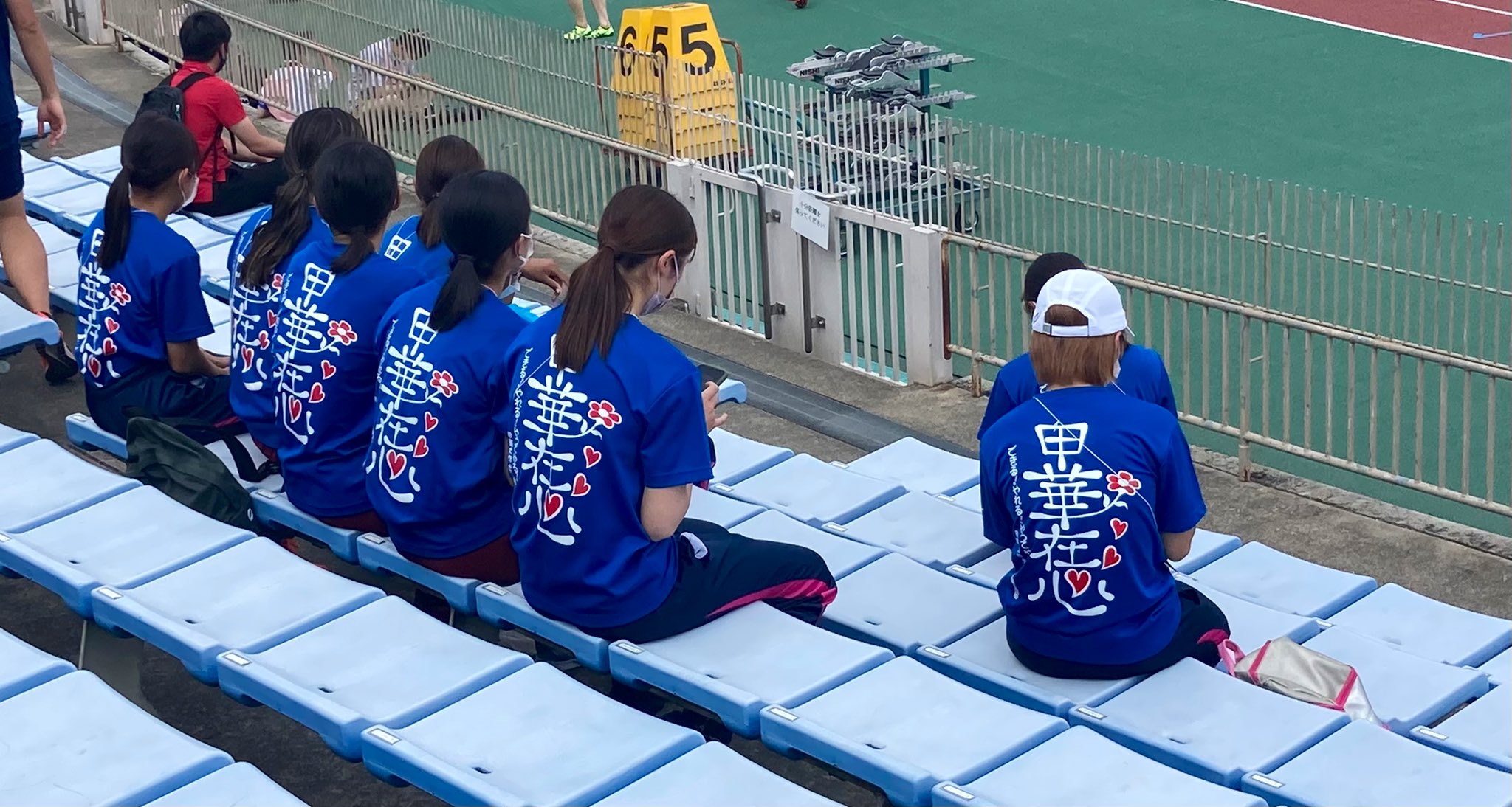 تويتر 甲南大学 女子陸上競技部 على تويتر こちらは皆んなでお揃いのtシャツを着ている後ろ姿になります 甲華在心 の言葉が後ろに刻まれています 感染対策を行なっています 甲南大学 甲南大学女子陸上競技部 T Co Vjqikgnzr7 تويتر 甲南大学 女子陸上競技部 على تويتر こちらは皆んなでお揃いのtシャツを着ている後ろ姿になります 甲華在心 の言葉が後ろに刻まれています 感染対策を行なっています 甲南大学 甲南大学女子陸上競技部 T Co Vjqikgnzr7