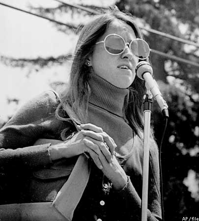leftinthebay's tweet photo. 48 years ago, Jun 2 1974, 350 Berkeley radicals rallied in Ho Chi Minh Park (Willard Park) to honor the slain members of the Symbionese Liberation Army, who had died in May during a police siege of their Los Angeles hideout. Connections made at the rally helped the SLA to regroup https://t.co/x3ERACDKVq