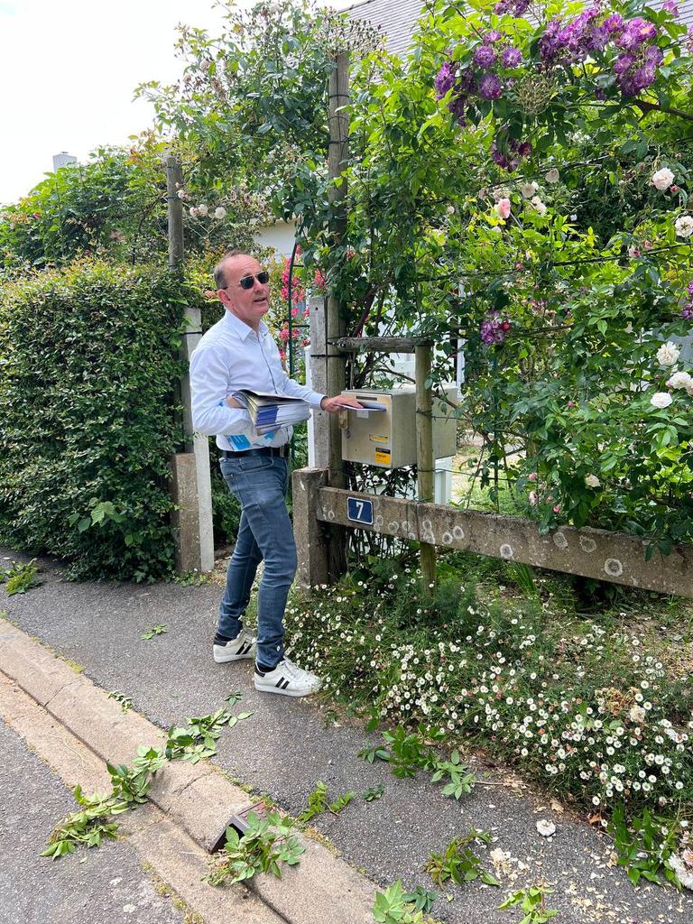 sarahelhairy's tweet photo. J-10 @avecvous aujourd'hui à #Treillières et à #Heric
Le 12 juin, on vote aux #legislatives2022 https://t.co/lhB93ENjhN