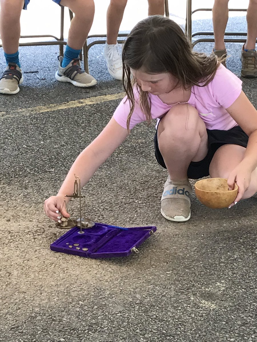 chalkrelic's tweet photo. Fabulous on-site field trip from @FrontierCulture as we enrich our learning about #mali. Storytelling with a balafon, observing a block of salt, and weighing grams of gold nuggets. @MeriwetherLES #3rdhistory https://t.co/HltY49x3ub