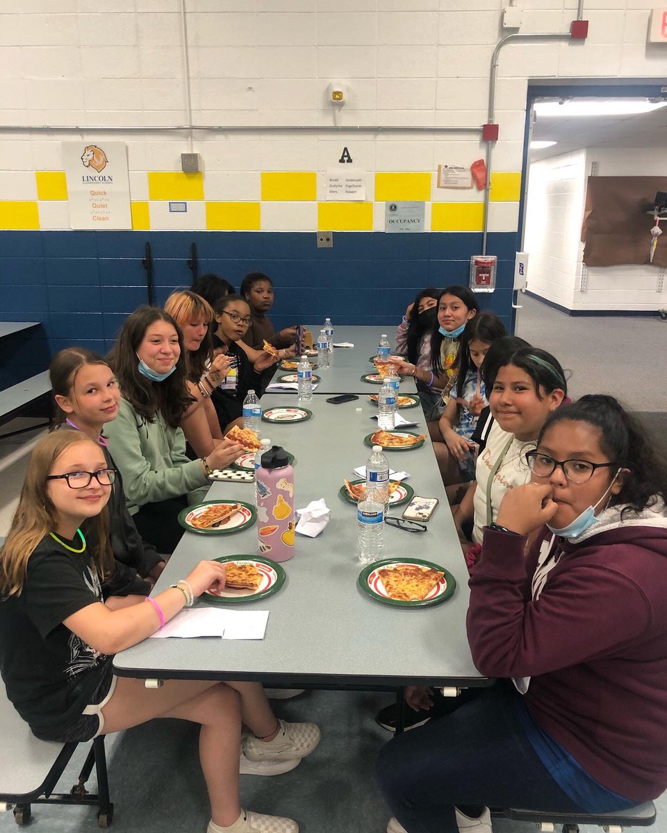 Lincoln School tweet media
