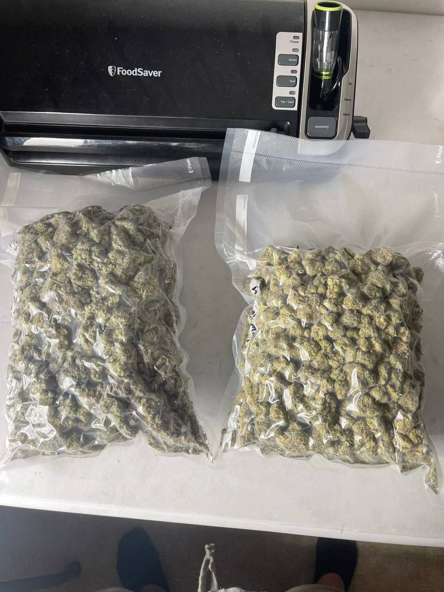 Happy_Paxx's tweet photo. 🔘Top Shelf Gaz ⛽️⛽️⛽️
🔘Quality Carts 💦 💦 💦
🔘Best Extracts 🍯 🍯 🍯 
🔘Premium Pre Rolls 💨 💨 💨
🔘Edibles And More ❕❕❕
🔘Join Telegram👉📱📲  https://t.co/zD4lKPA9WH https://t.co/UqDXOO5M1q