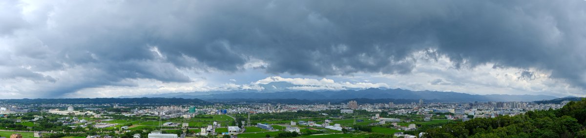 Libra7855's tweet photo. 同一個山頭的不同景色，三張照片都是先拍多張後，再拚接而成全景 #fujifilm #風景写真 #風景 #GFX50SII #3570mm #台灣 #Taiwan #photography #landscape https://t.co/mAfeOSU3Xi