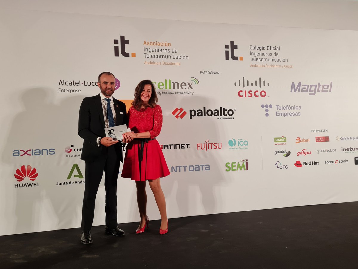 RT <a href="/coitaoc/">Ingenieros de Teleco</a> Los Premios Andaluces de Telecomunicaciones 2022 terminan con la entrega del galardón en la categoría Excelencia en las TIC.
Enhorabuena a <a href="/ExxitaBCircular/">Éxxita Be Circular</a> ‼ Merecedora sin duda por su labor a la hora de fomentar la sostenibilidad a travé…