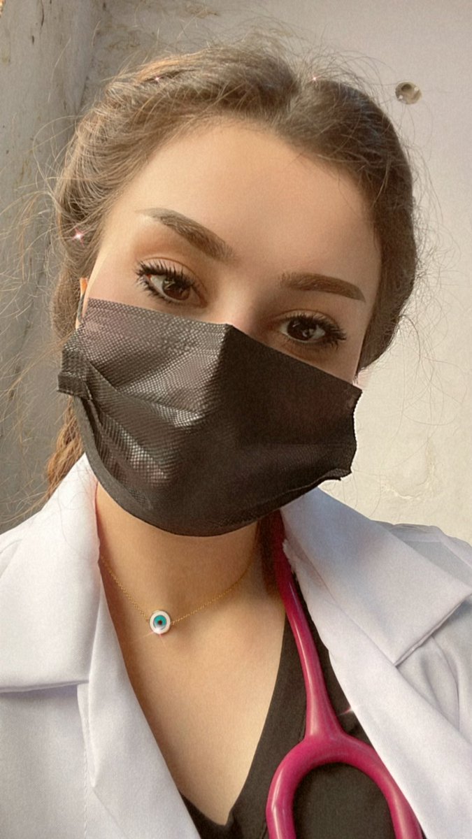 من يوم ضاعت هاي گلادتي واني حياتي منحوسه هم جان عدكم شي تتفائلون بي ومن ضاع حسيتو بالنحس؟؟ 😔