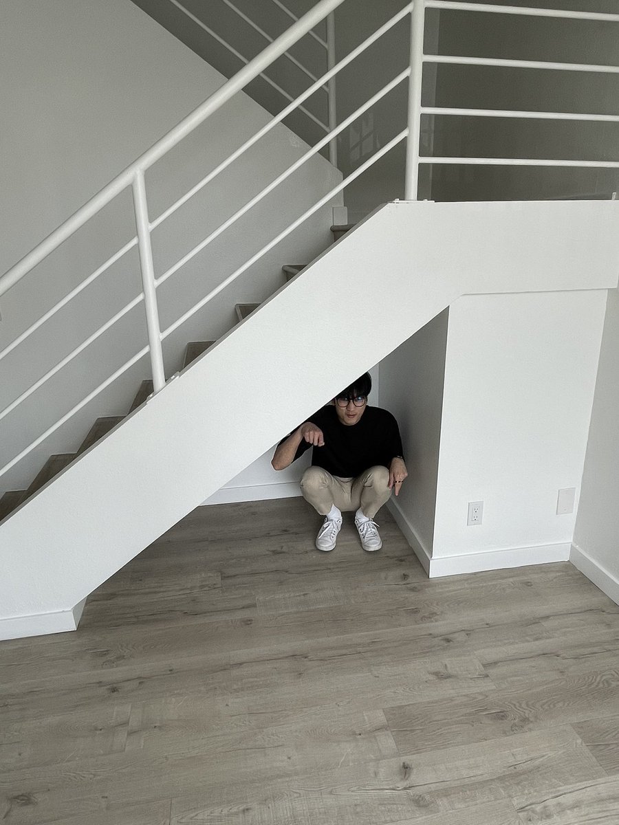 antonychenn's tweet photo. I think we’ve found the place https://t.co/Zh1ee97aWl