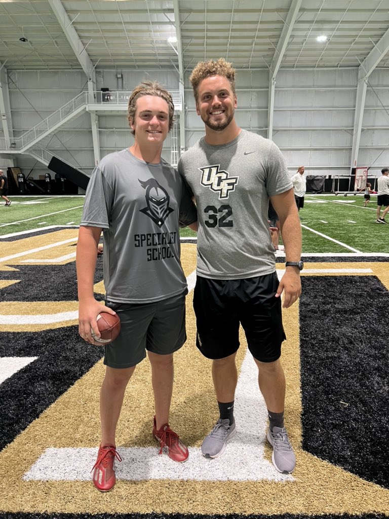 Got the opportunity to learn from one of the best today at the UCF Specialist Showcase and had a blast!
@AlexWard_32 <a href="/Bdale_Football/">Bdale FB</a> <a href="/UCF_Football/">UCF Football</a> <a href="/UCFSpecialists/">UCF Specialists</a> <a href="/CoachSCouncil92/">Shawn Council</a> <a href="/coachwyatt62/">Wesley Wyatt</a>