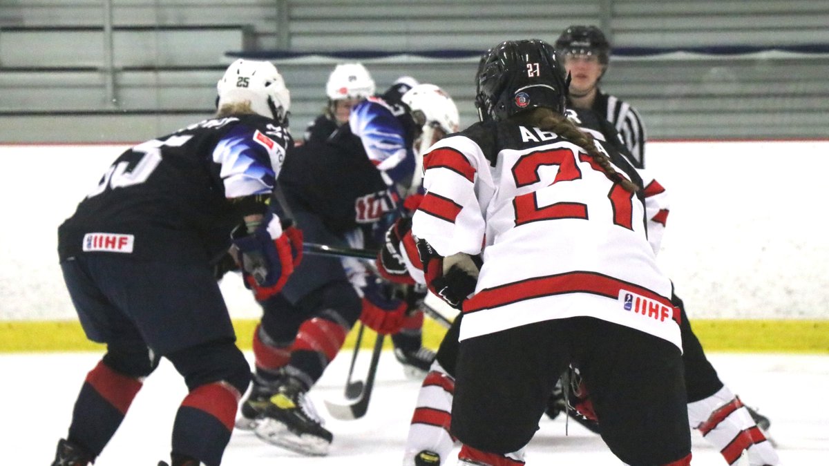 GAME OVER! Tova Henderson steals one back for 🇨🇦 at 4:32 in the 3rd but 🇺🇸 adds an empty netter to take the #U18WomensWorlds exhibition, 3-1. 

📊 hc.hockey/WU18Stats0602
 
<a href="/IIHFHockey/">IIHF</a> | 📸 Taylor Swierc <a href="/usahockey/">USA Hockey</a>