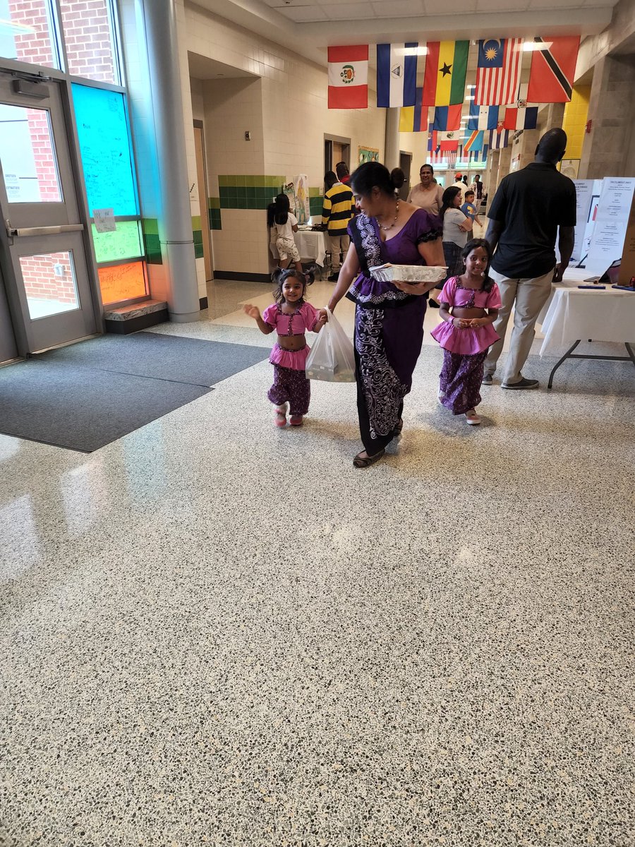 Thank you PTA &amp; <a href="/FCPSJudyCenter/">FCPS Judy Center Early Learning Hub</a> for hosting a wonderful night celebrating our beautiful families and their cultures.  We learned so much from our adult and student presenters! <a href="/BRESblazers/">Butterfly Ridge Elementary School</a> <a href="/FCPSTrailblazer/">Jason Anderson</a> <a href="/samerenap/">Susan C. Amerena</a>