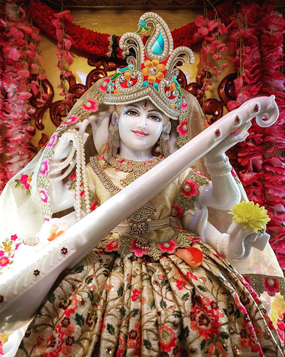 disu148's tweet photo. ट्विटर पर  उपस्तिथ माता रानी के चाहनेवालों  को शुबह की जय माता दी 

                  🌼🌺🌺🌼🌻 https://t.co/x2prN1L583